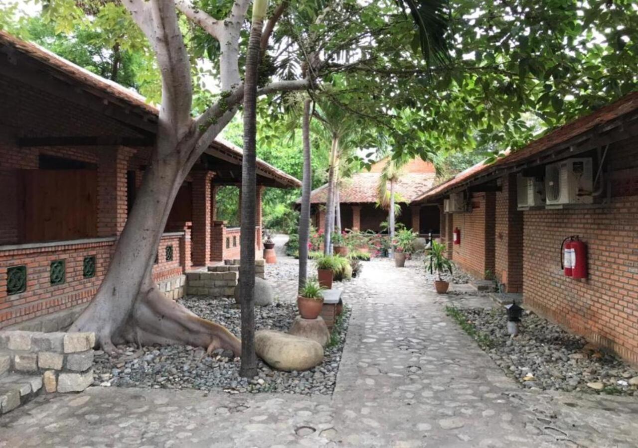 Wild Beach Boutique Resort Ninh Phuoc ภายนอก รูปภาพ