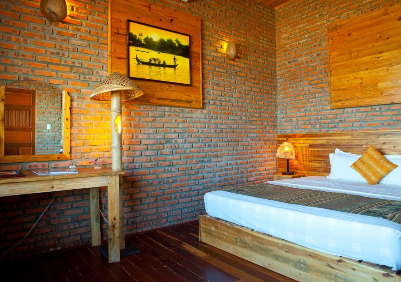 Wild Beach Boutique Resort Ninh Phuoc ภายนอก รูปภาพ