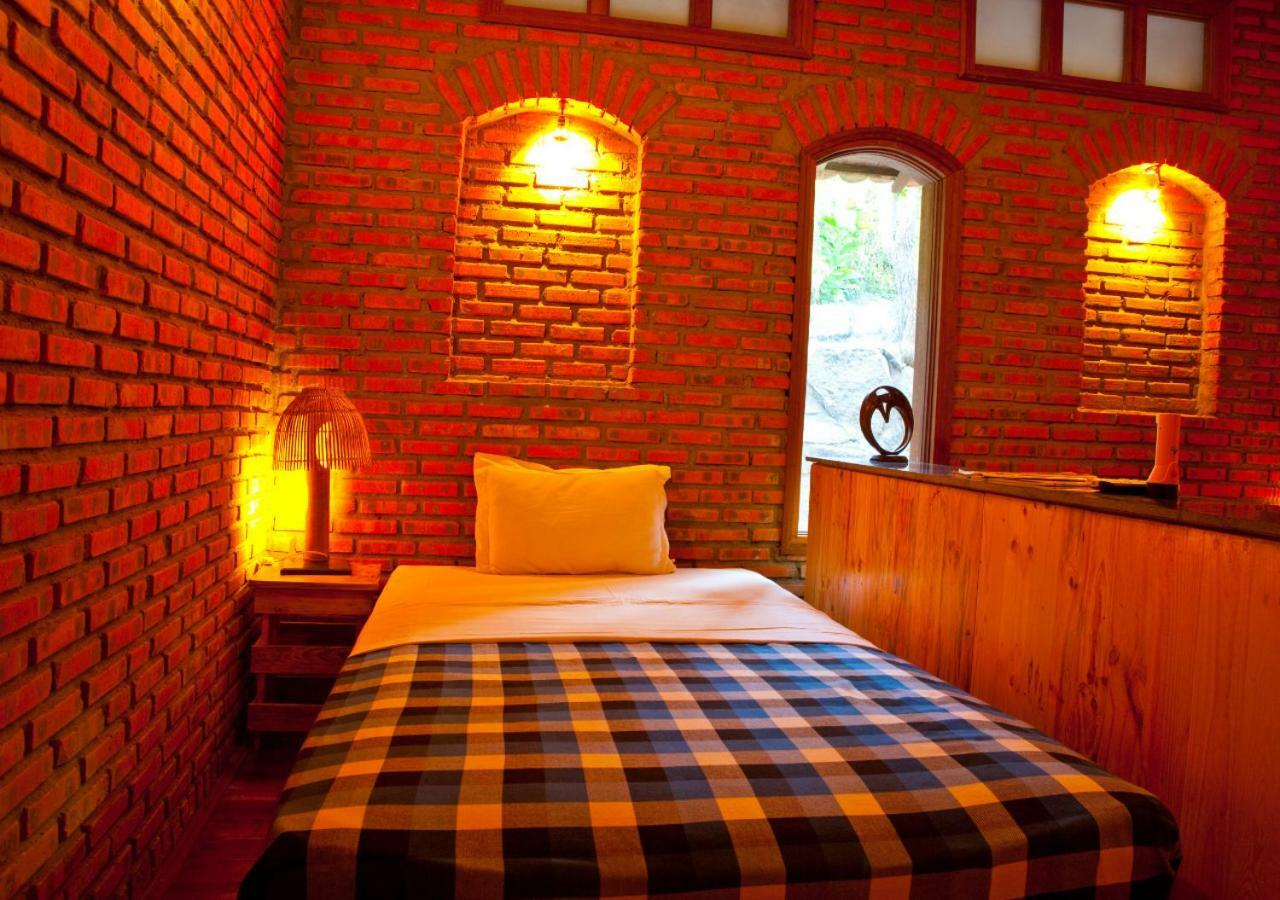 Wild Beach Boutique Resort Ninh Phuoc ภายนอก รูปภาพ